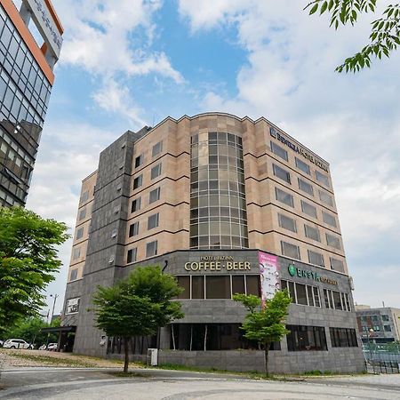 Benikea Hotel Bizinn Wonju Buitenkant foto