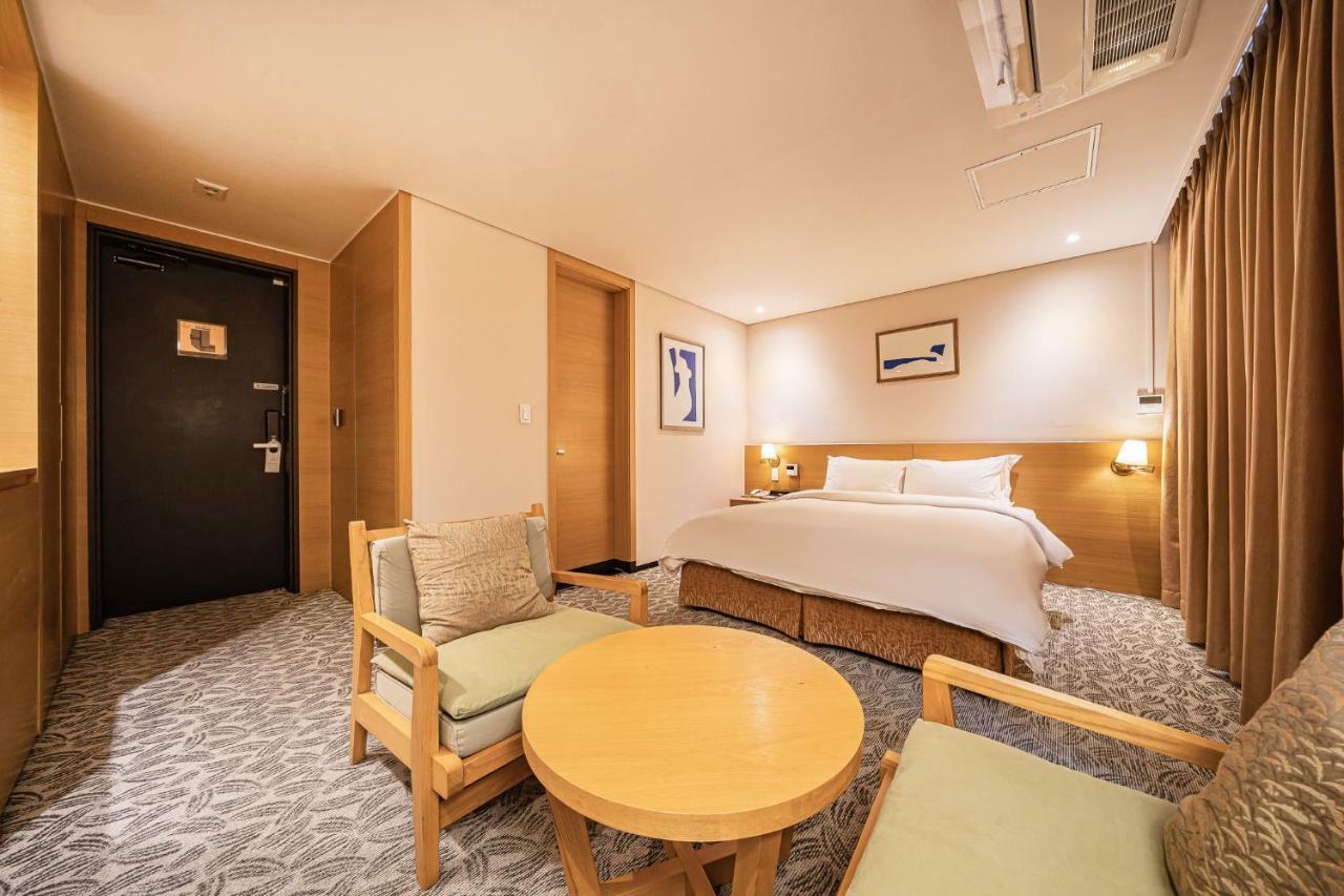 Benikea Hotel Bizinn Wonju Buitenkant foto